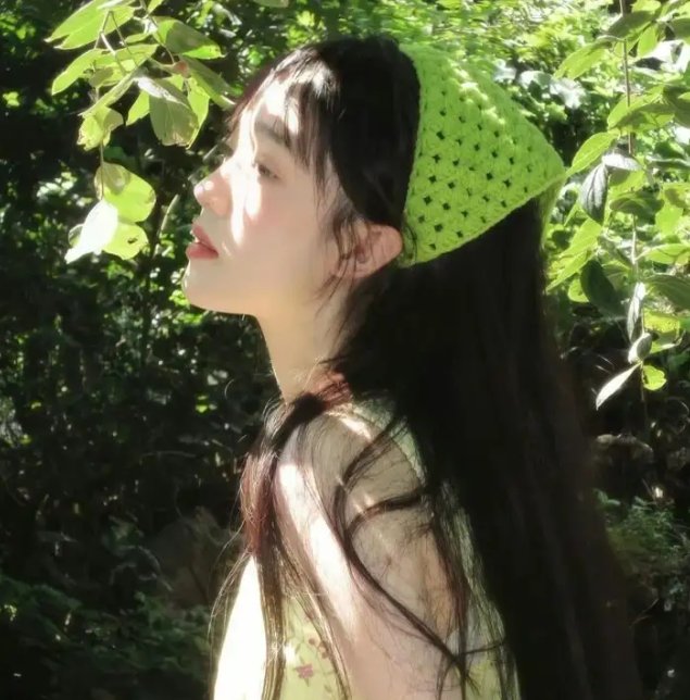 橘衫男子的画像